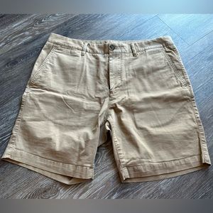 Bonobos Khaki Shorts Size 33